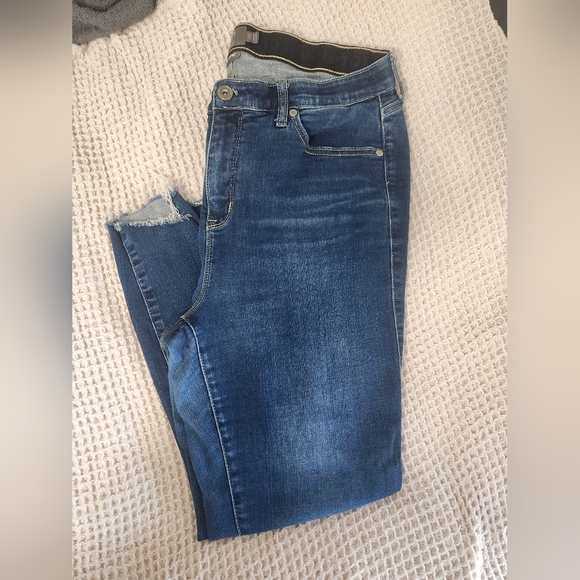 Torrid women's high rise jean - Picture 1 of 5